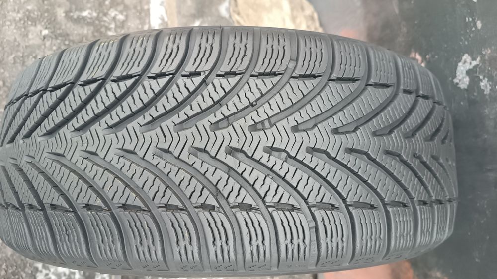 225/45/17 BF Goodrich