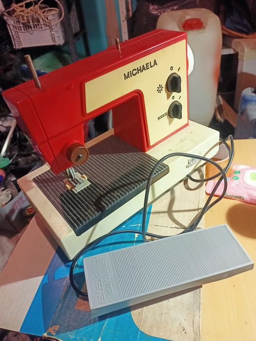 Детска шевна машина "Michaela"