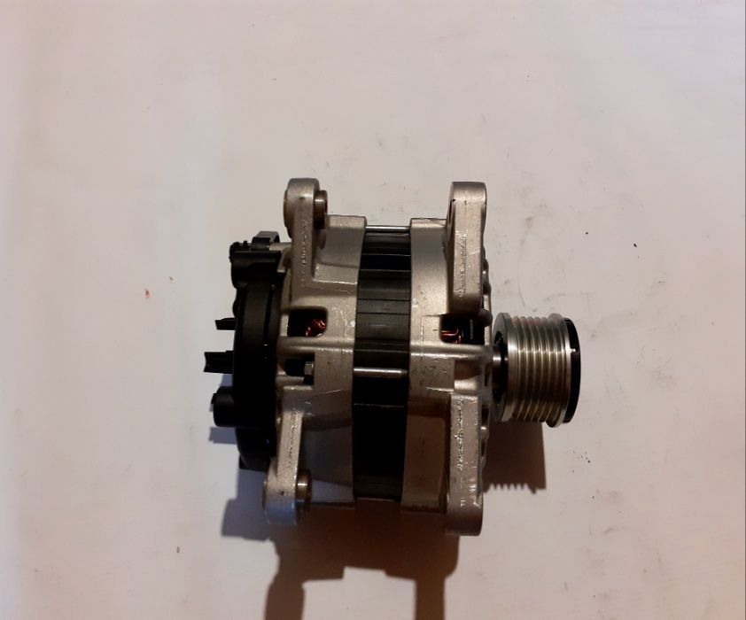 Alternator Dacia Logan releu cu un pin Bosch