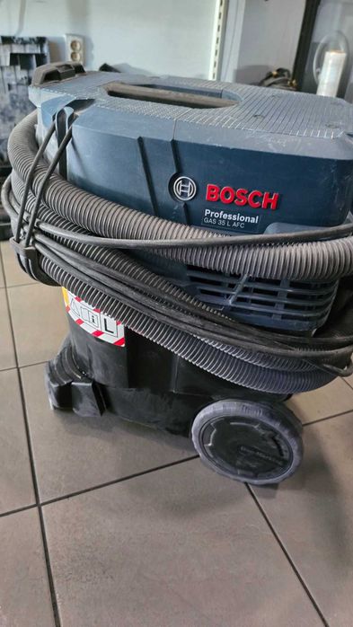 ***ПЕРФЕКТНА***Електрическа прахосмукачка за мокро и сухо почистване BOSCH GAS 35 L AFC