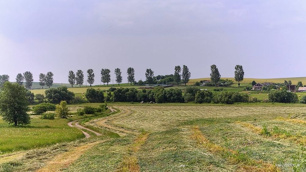 Vand teren si constructie, pensiune, casa de vacanta