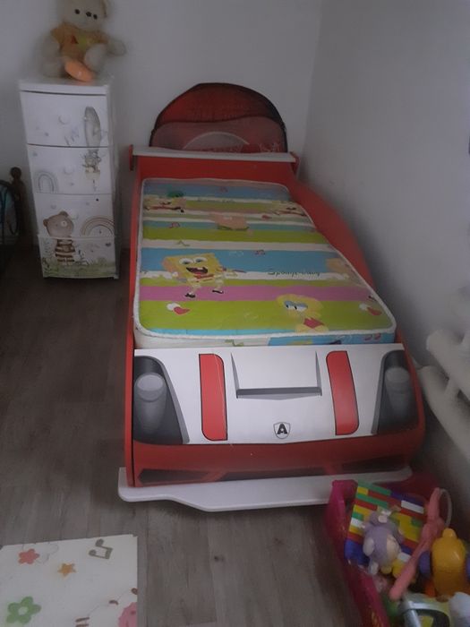 Продам Шикарную Кровать Машину