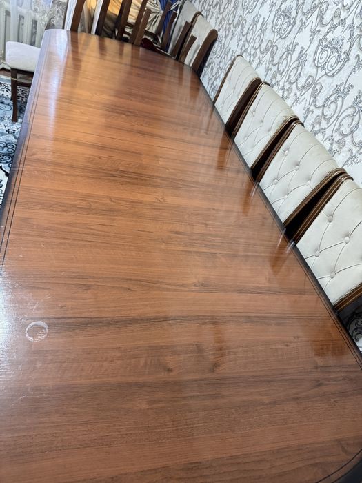 Стол новый  качественный