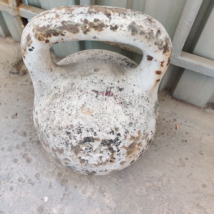 Продам гирю 24 кг