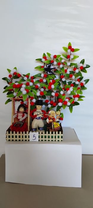 Ръчно изработени сувенири за Баба Марта.