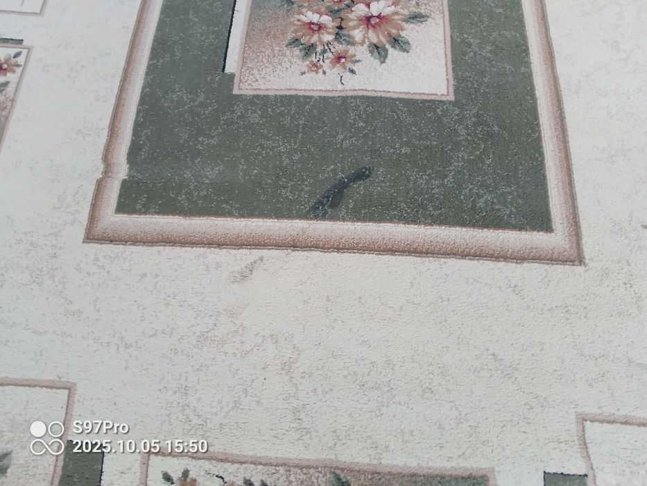 Ковры и дорожки б/у