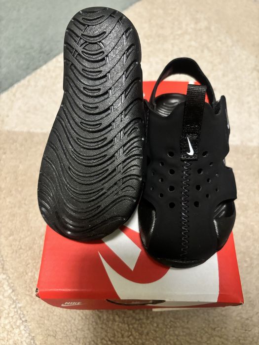 Нови Сандалки Nike