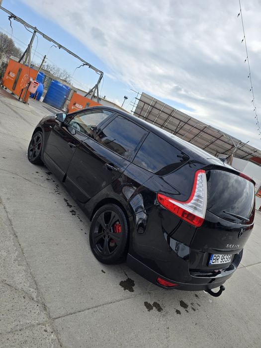 Renault Grand Scenic 3 Facelift 2012 Bose Automat, Panoramic Piele Motor 2.0 150 cai,acte valabile
Renault Grand Scenic 3
FACELIFT din anul 2012, mode