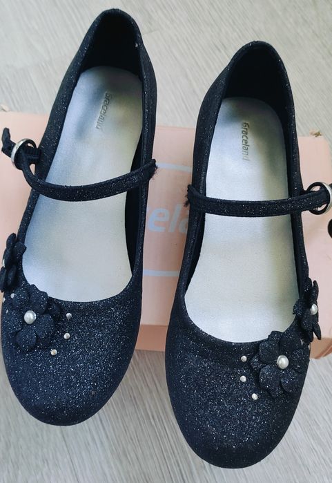 Детски официални обувки за момиче - номер 31