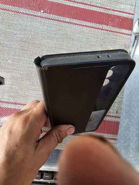 Продаю    чехол от samsung s21+