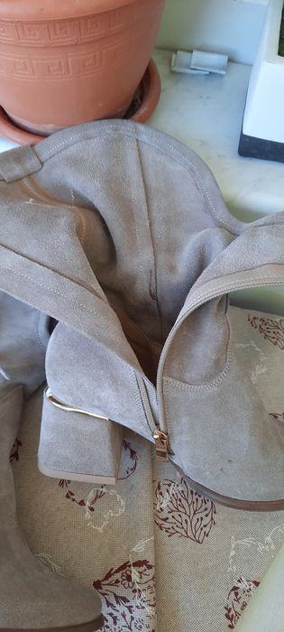 Ciocate din  piele întoarsă bej