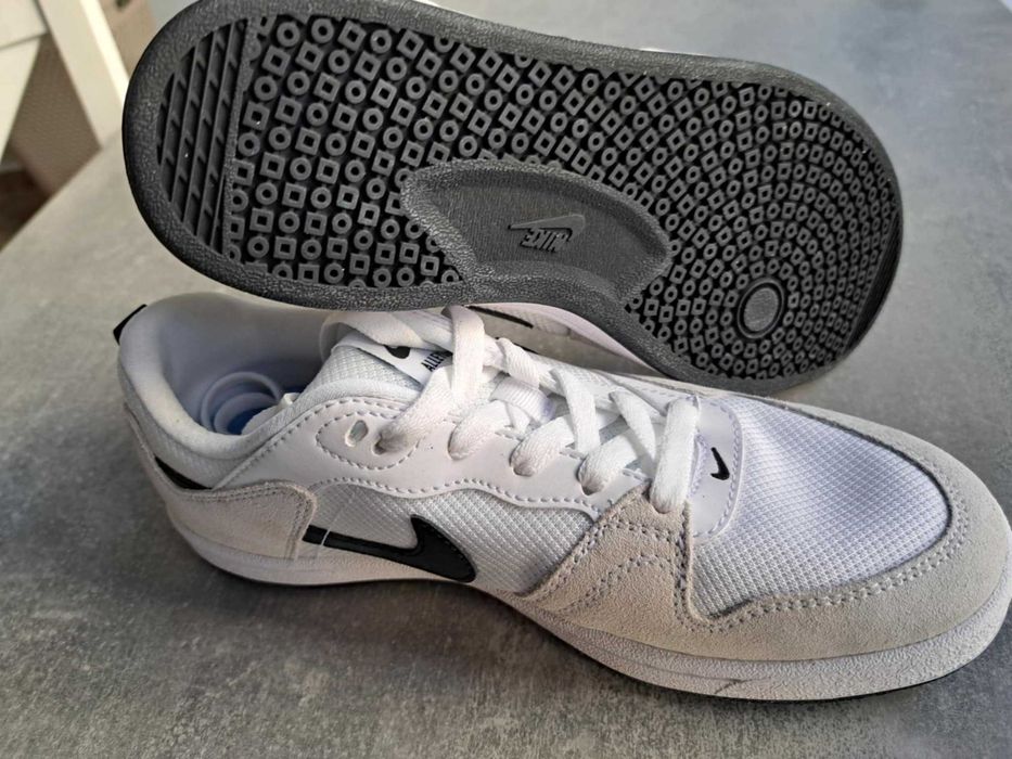 нови кецове найк