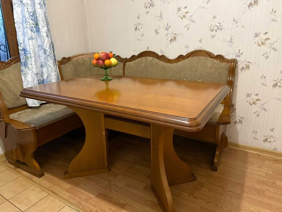 Продам срочно кухонный уголок