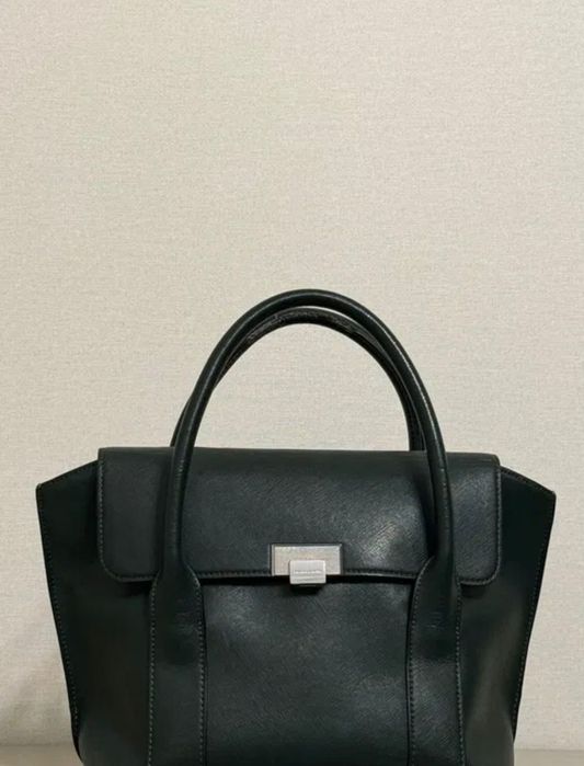 две сумки Charles & Keith
