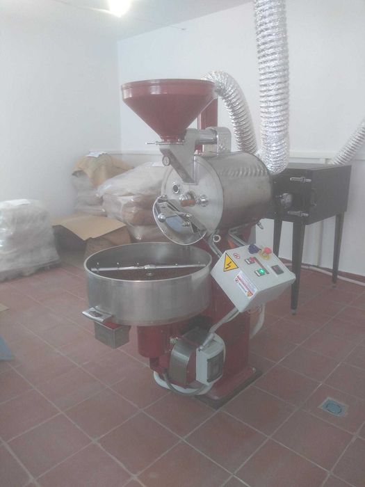 Под наем пекарна за кафе ядки кроасани сладки пакетаж кафе подправки