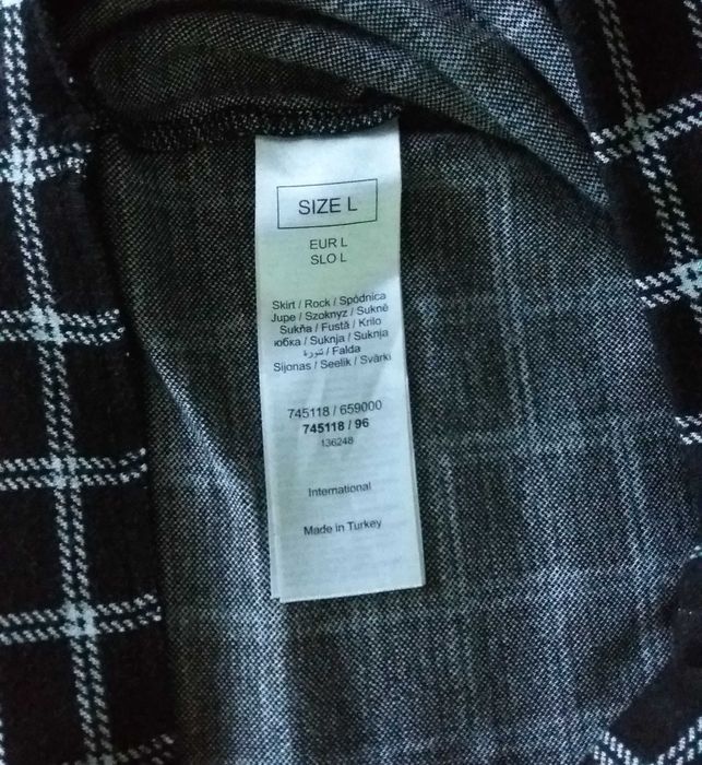 черна пола orseu