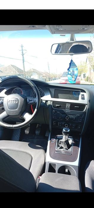 Audi A4 B8 2.0 Tdi 143 cp 2008