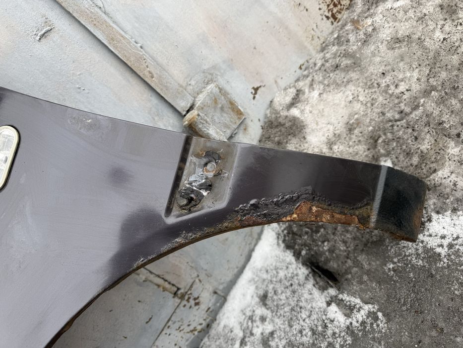 Крыло левое Volkswagen Golf 3