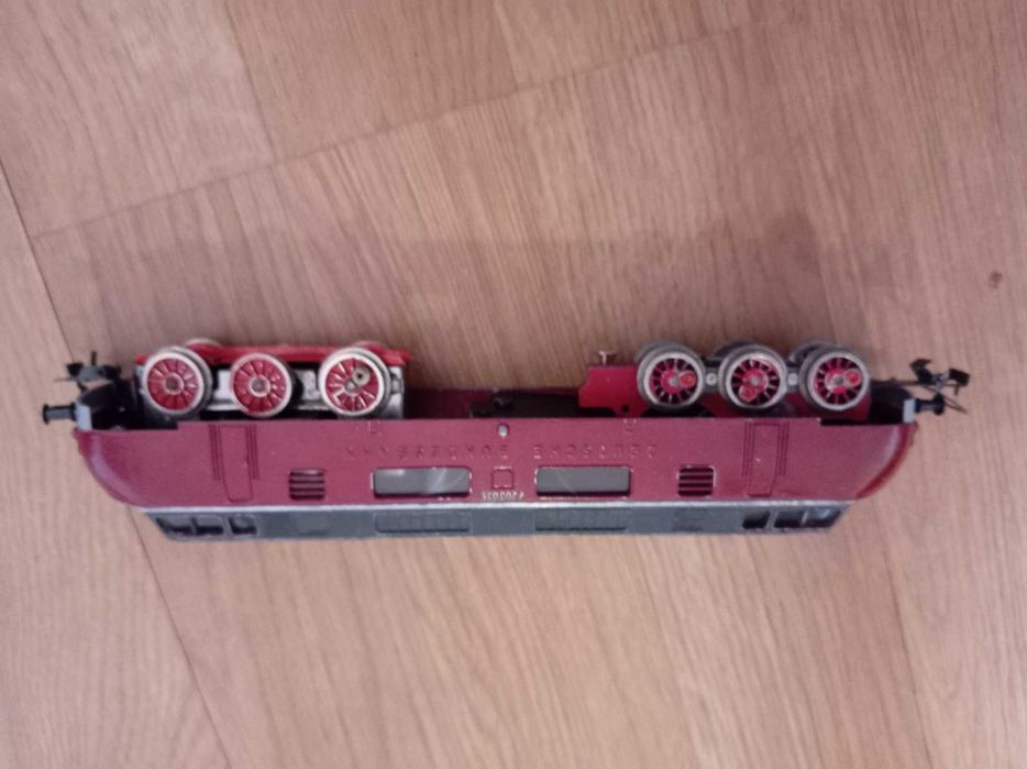 FLEISCHMANN, MARKLIN  – дизелови локомотиви