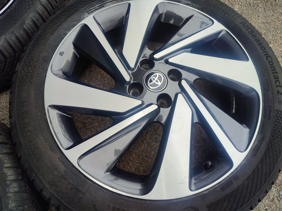 18" оригинални алуминиеви джанти за Toyota Aygo X.
