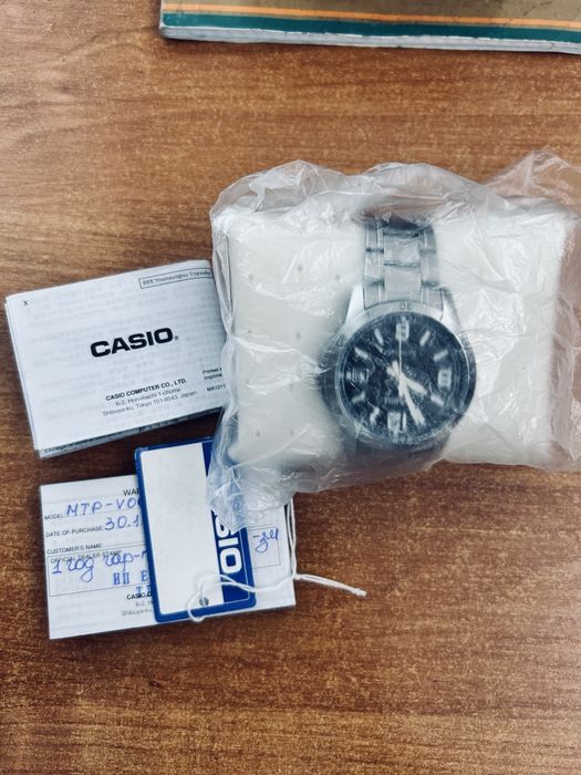 Продам CASIO оригинальные мужские часы.