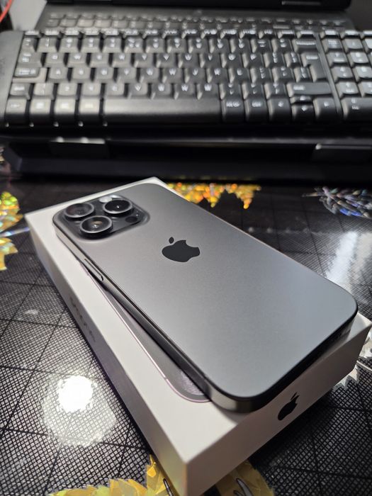 Iphone 15 pro 256gb black