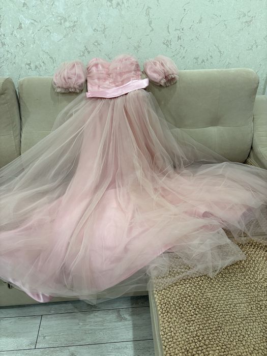 Платье праздничное длинное