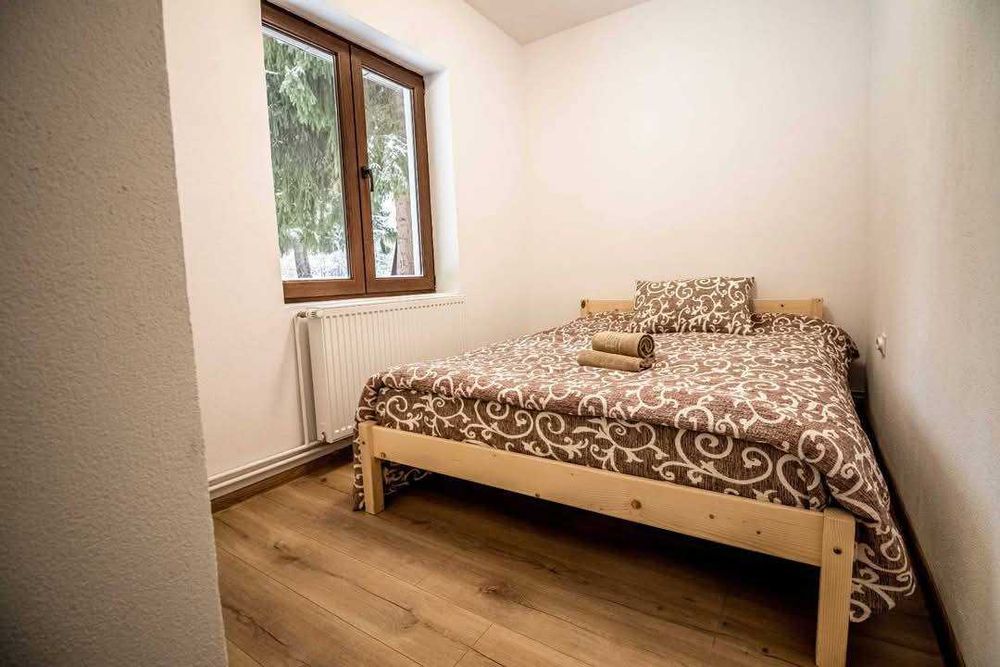 Cabană de închiriat 8 persoane!