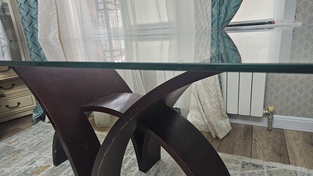 Стол стеклянный  2метра