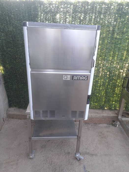 Професионален Ледогенератор Brema