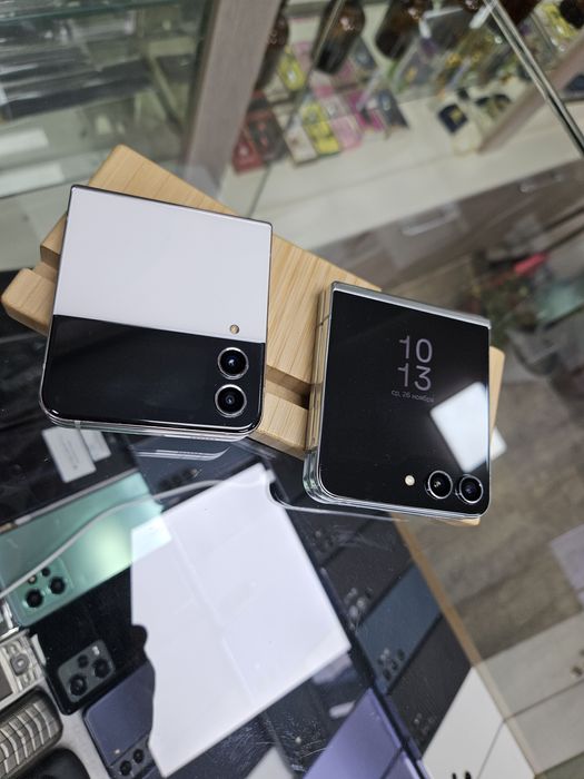 Samsung zgalax  flip 5 8/256Gb va z flip 4