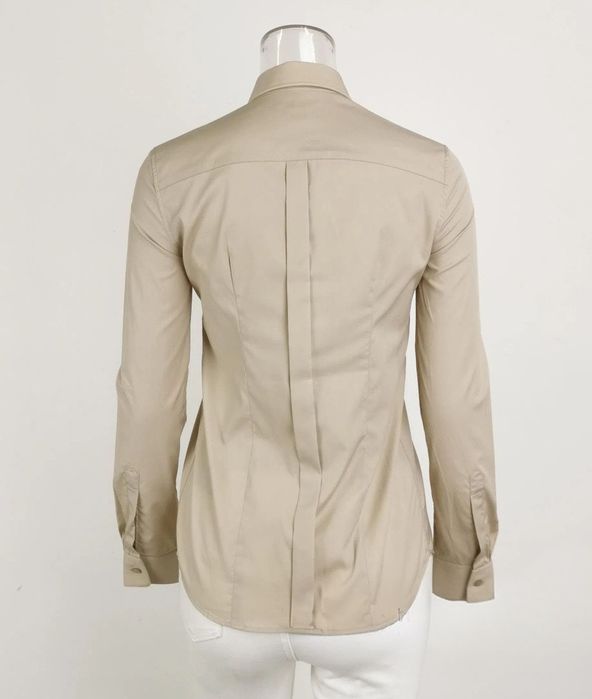 Нова Burberry риза