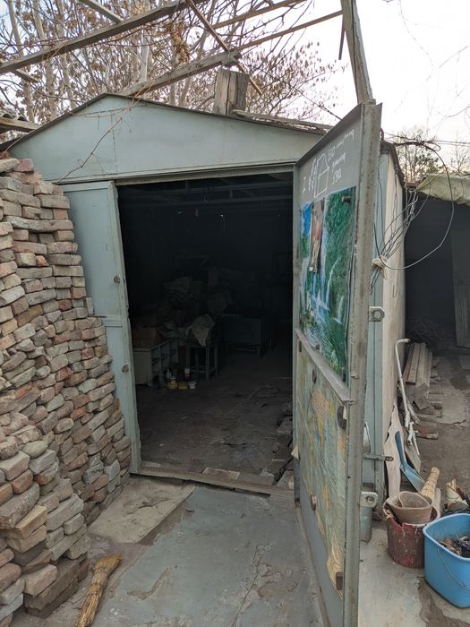 Продаю два гаража в разборе