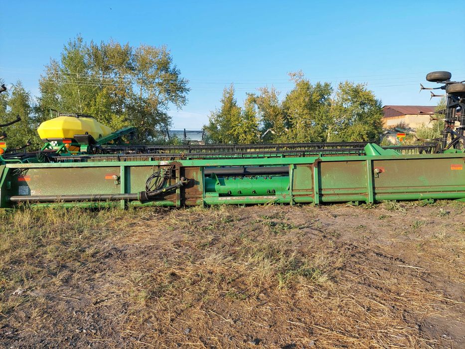 Жатка John Deere 630F