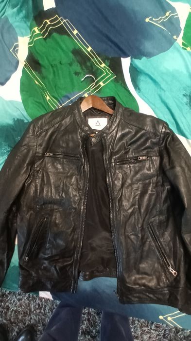 Geacă neagră, din piele,  XL