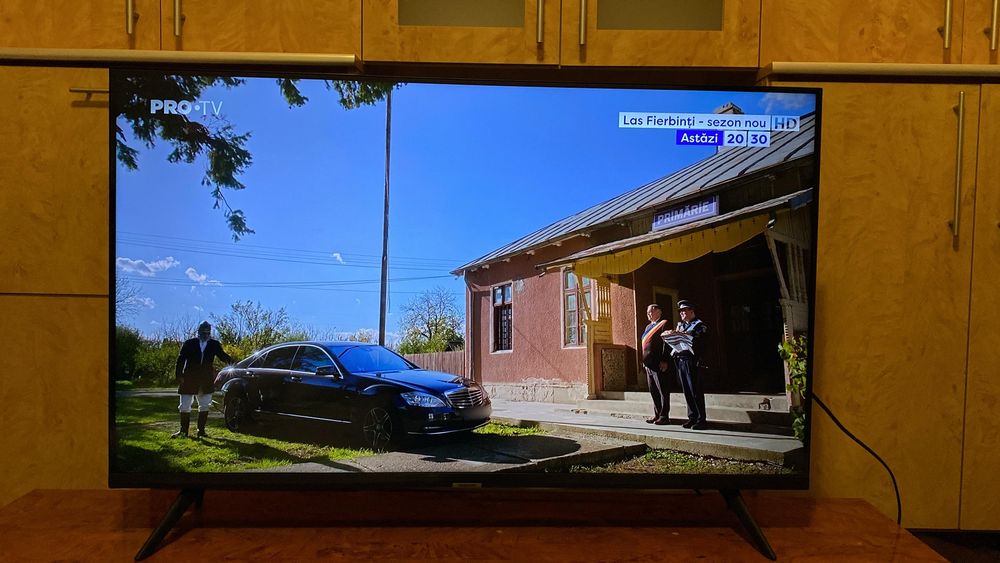Samsung Crystal UHD 4K  AU7000