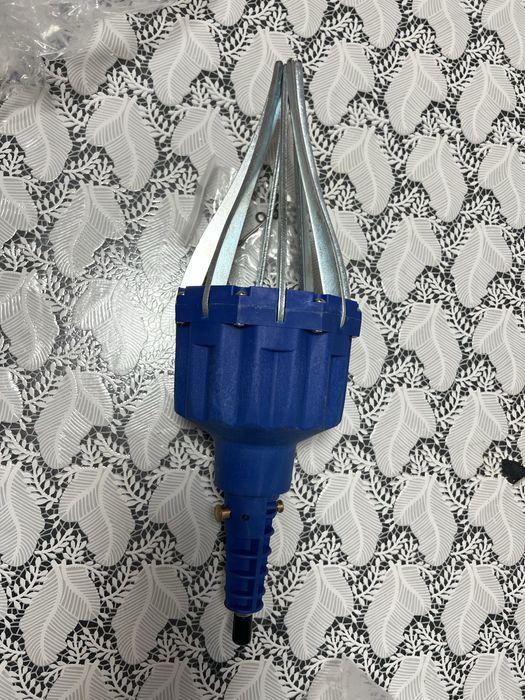 Dispozitiv Pneumatic Montat Burduf Planetară (Expander Universal)