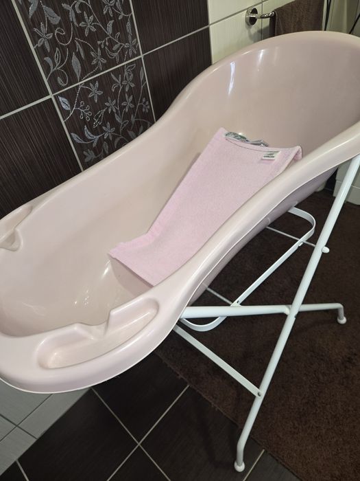 Корито със стойка и подложка 30 лв.