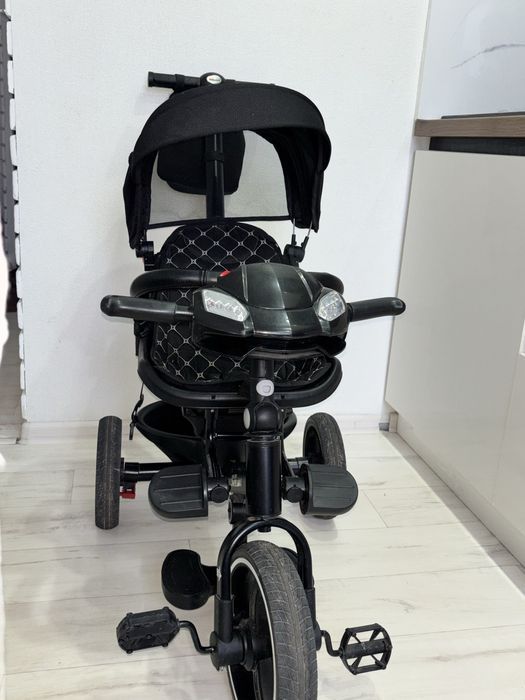 Детский трехколесный велосипед