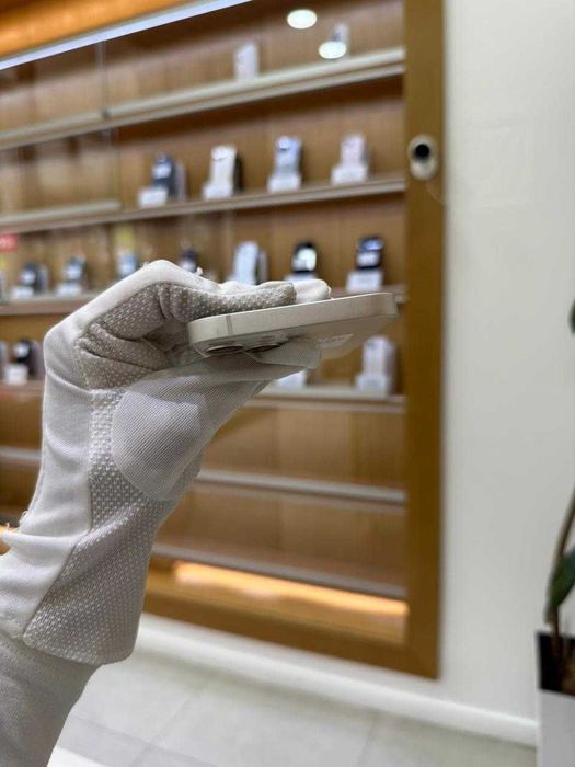 iPhone 13 128Gb White