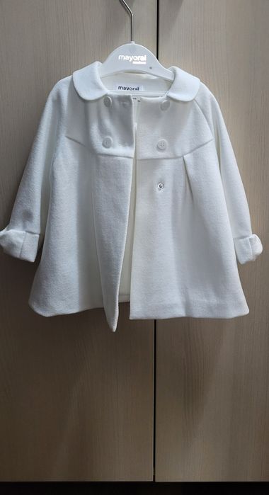 Vand palton Mayoral, impecabil, marime 6- 9 luni