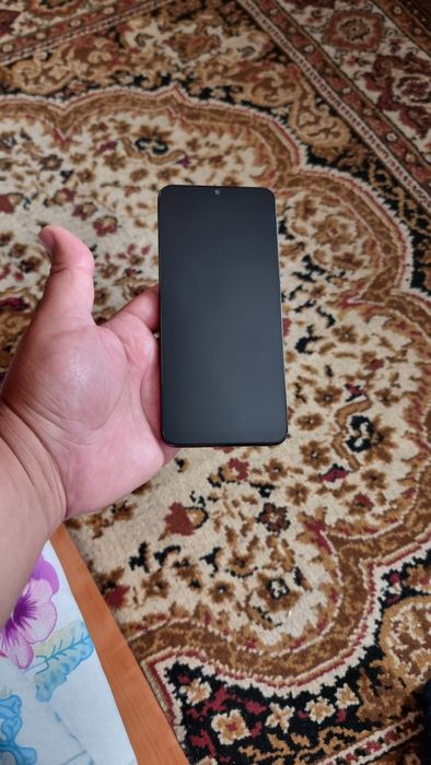 Моторола е 13 телефона е  нов