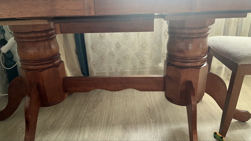 Продам стол + 6 стульев