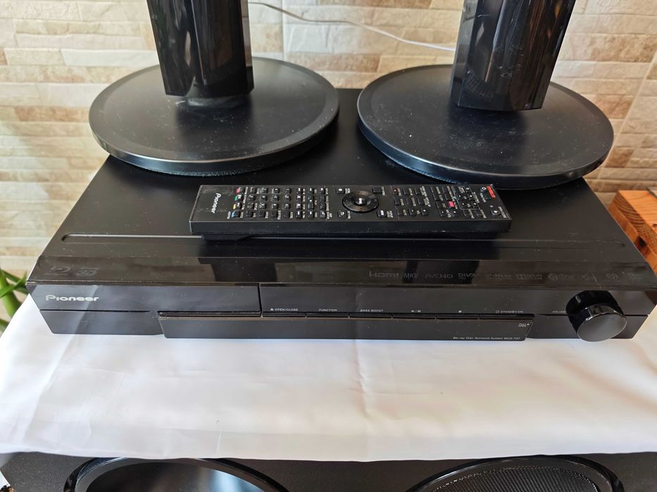 Система за домашно кино 5.1 3D с Blu-ray Pioneer MCS-737