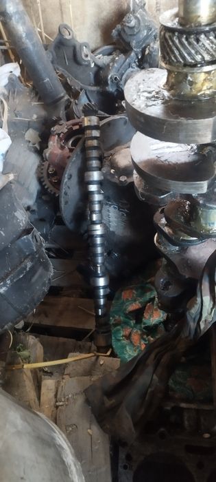 Продам коленвал, распредвал зил