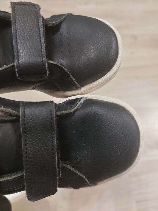 Маратонки Адидас естествена кожа 29