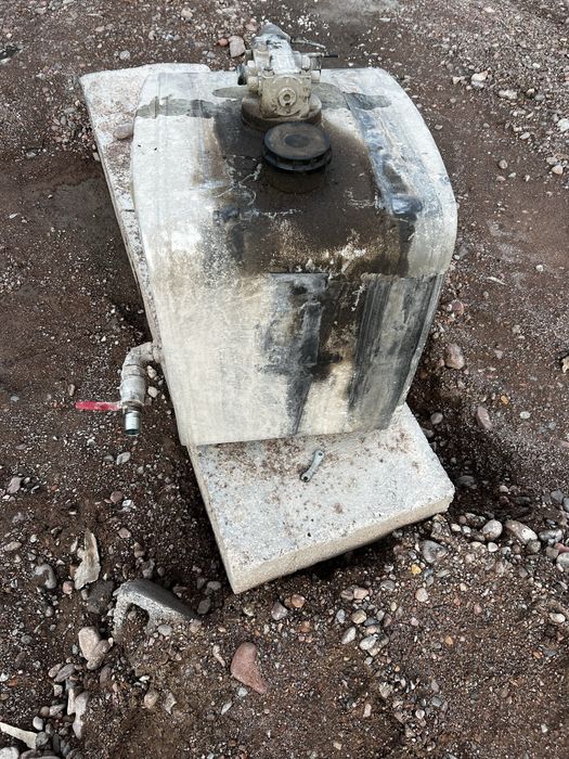 Bak Gidra bak. Sotladi mandan yechilgan