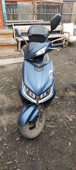 Продам скутер 150 кубов