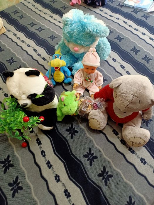 Игрушки новые,разные