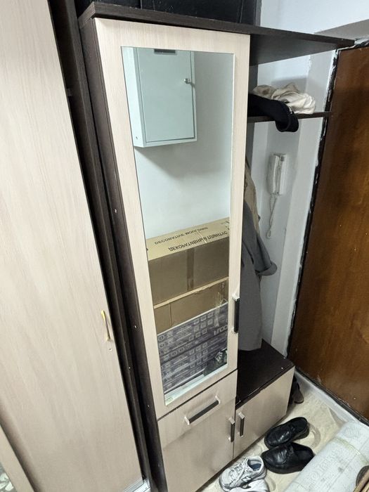 Шкаф купе и прихожая